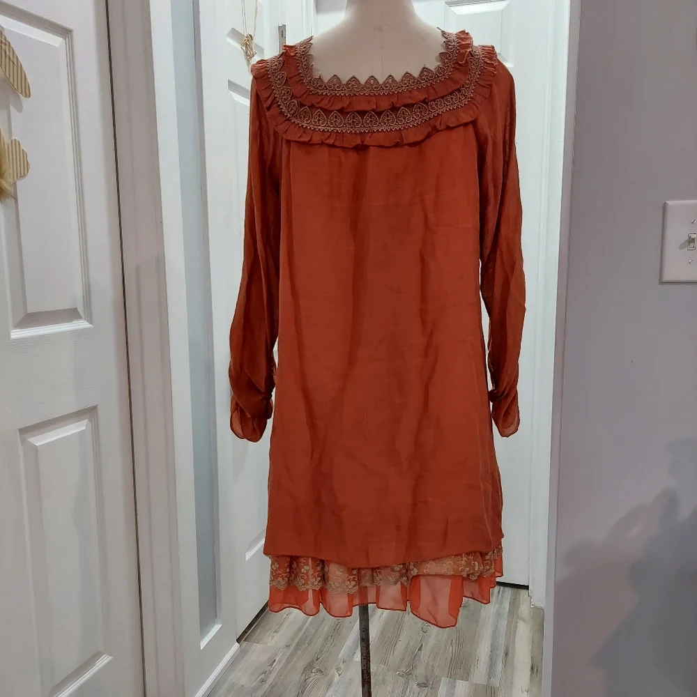 Urban Mango burnt orange dress Fully Lined V Neck Size Medium